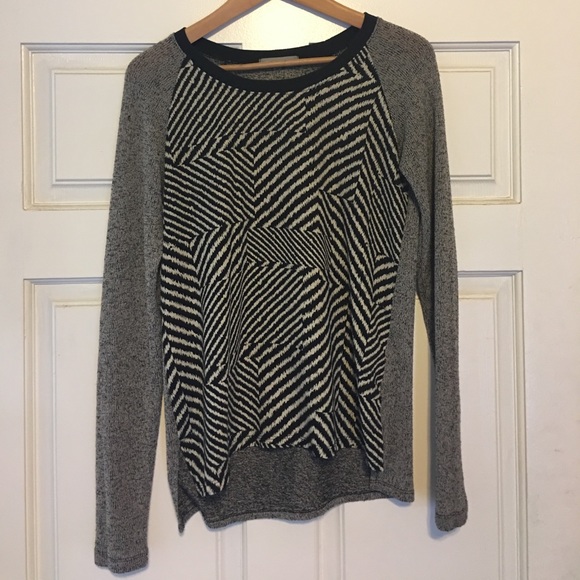 Print Contrast Sweater - Picture 2 of 4