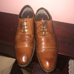 Stacy Adams dress shoe size 8.5