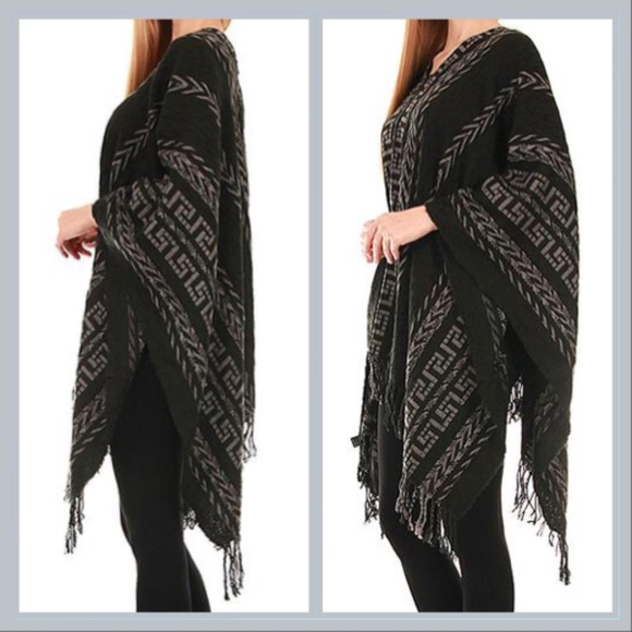 Black tribal pattern fringe poncho - Picture 2 of 5