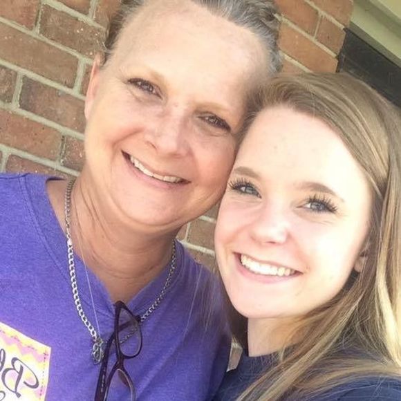 Meet your Posher, Samantha - Picture 1 of 1