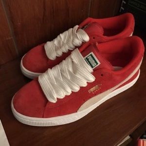 Puma Clyde Suede Red size 5