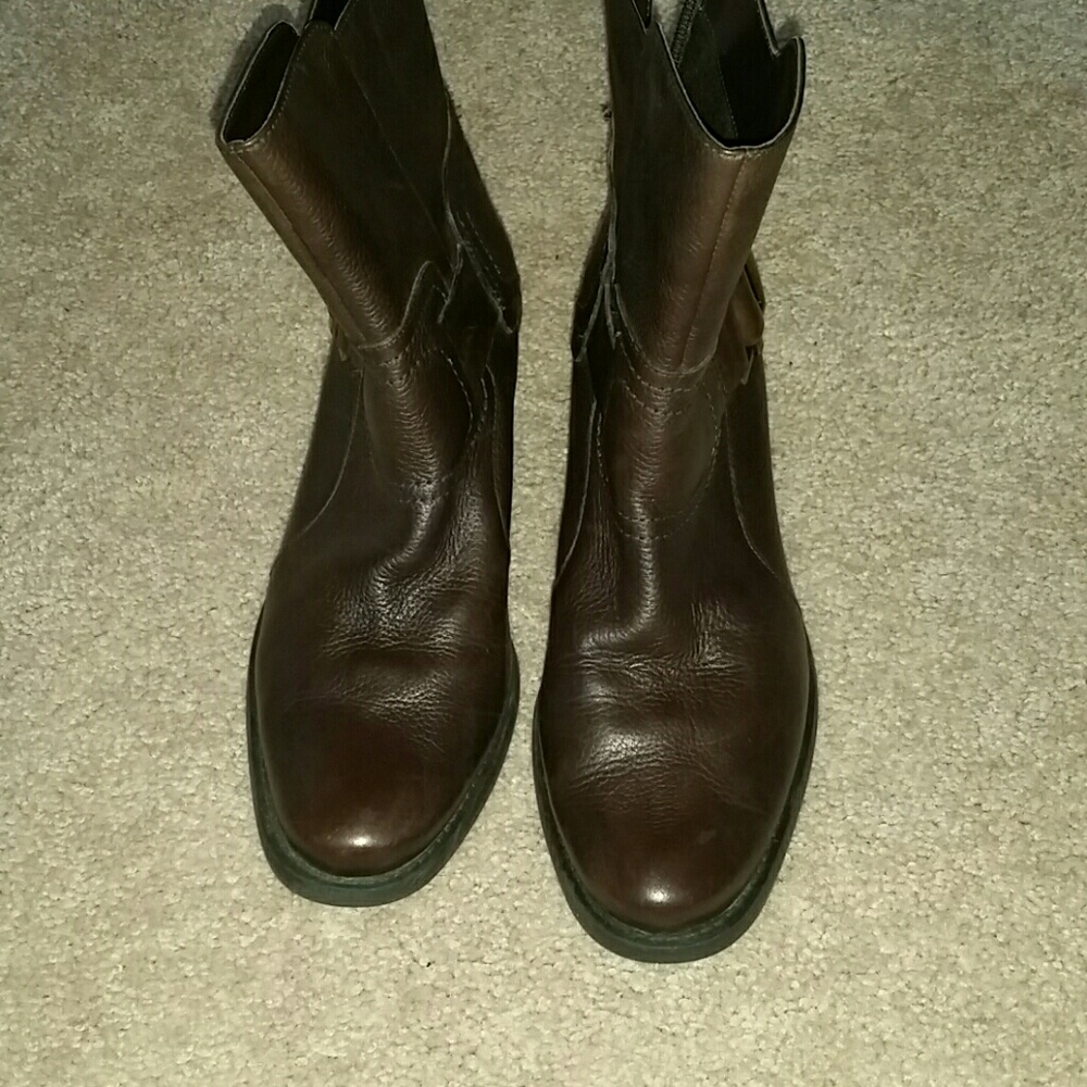 booties - Picture 2 of 3