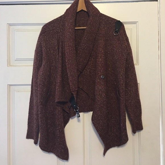 Burgundy Draped Sweater - Picture 4 of 5