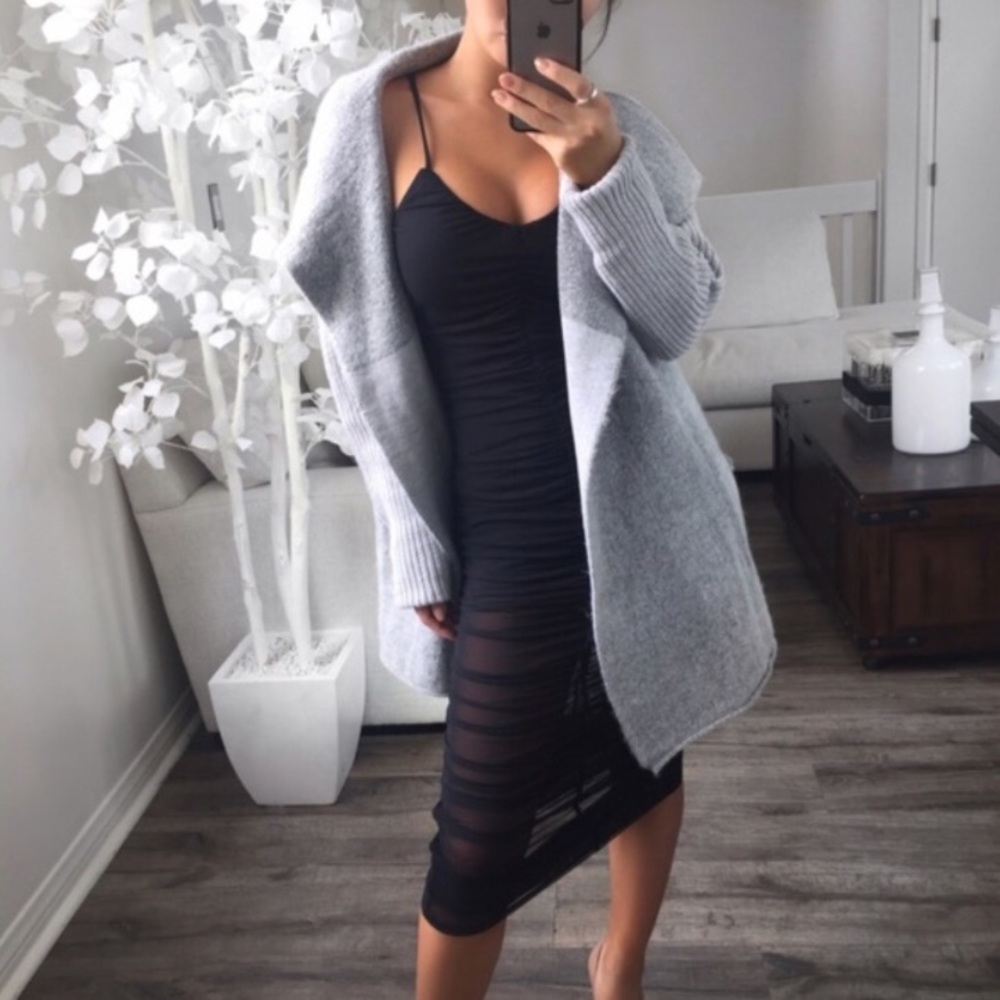 ❣️taking down soon - NWT Ekattire Grey Cardigan