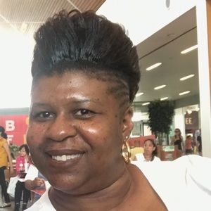 Meet your Posher, Kiona