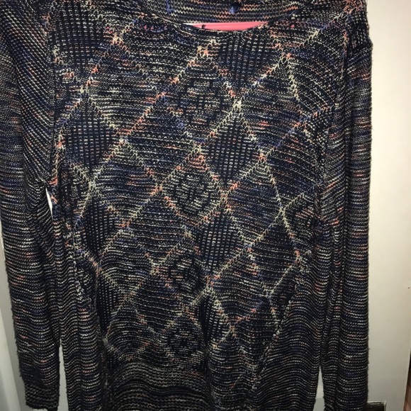 Sweater - Picture 1 of 1