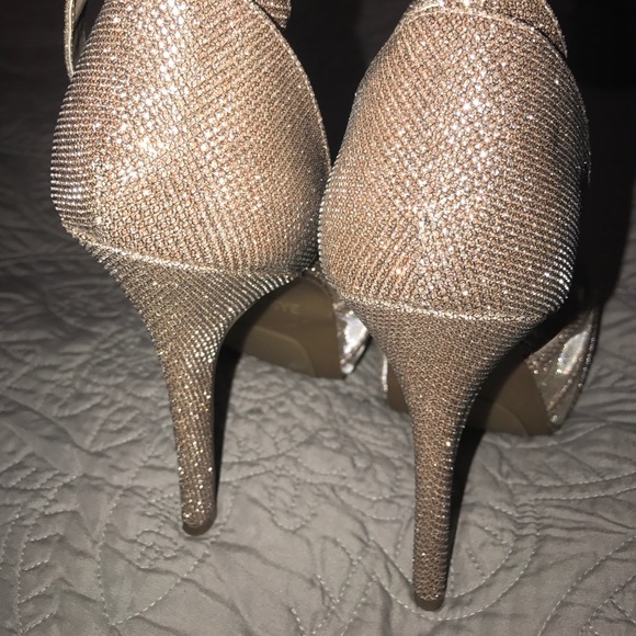 Peek Toe Heels - Picture 3 of 3