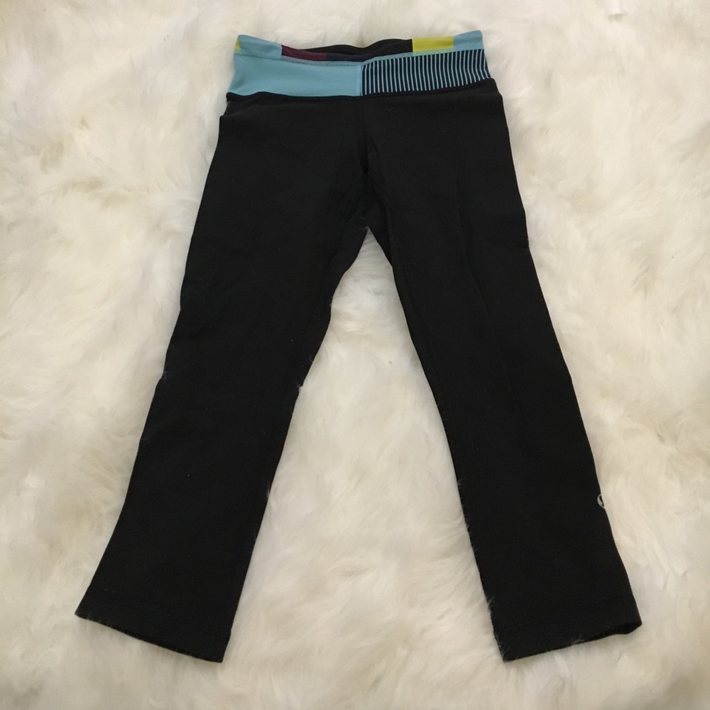 (2) Lululemon crops