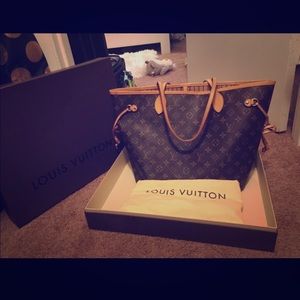 Louis Neverfull in Medium