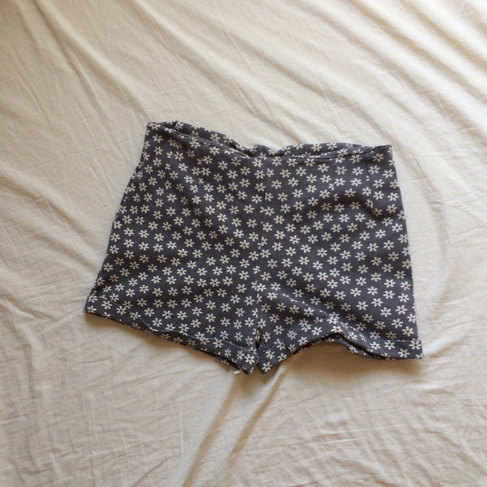 Brandy Melville floral shorts