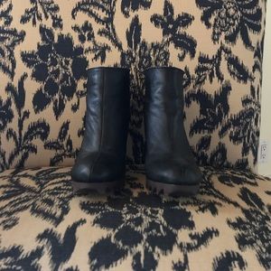 Sam Edelman Black healed booties