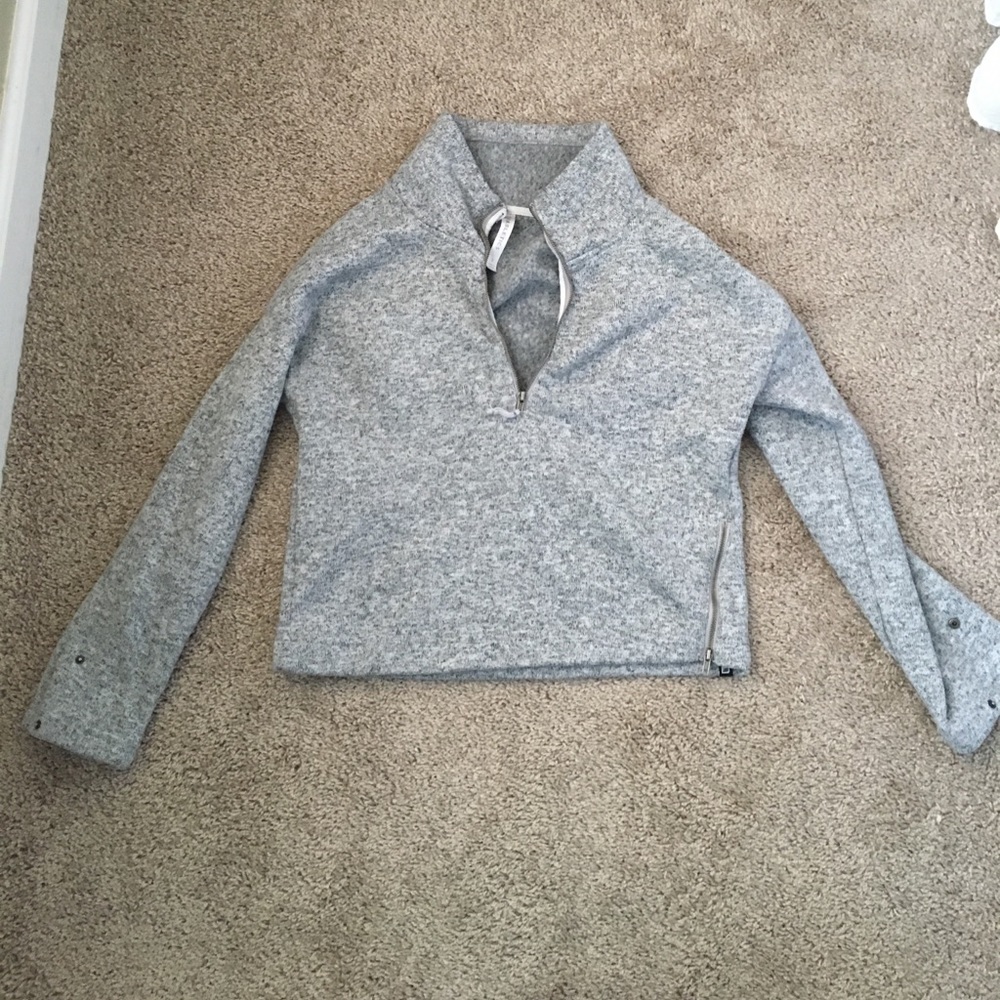 Fabletics Crop Pullover