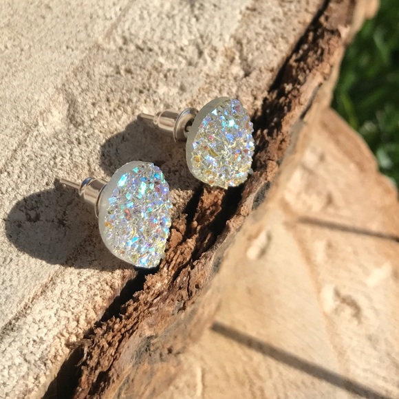 Boutique Jewelry - << White Iridescent Teardrop Druzy Earrings Studs