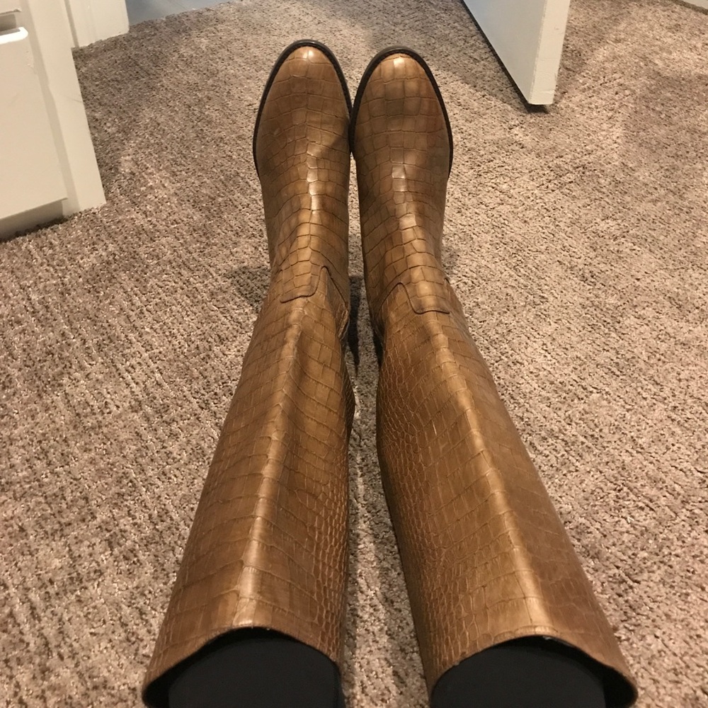 Stuart weitzman size 10