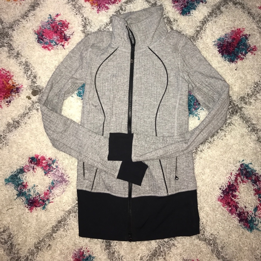 Lululemon herringbone nice asana jacket size 2