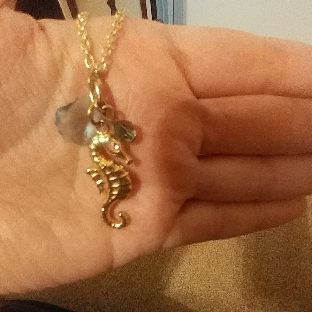 Tarina Tarantino seahorse necklace