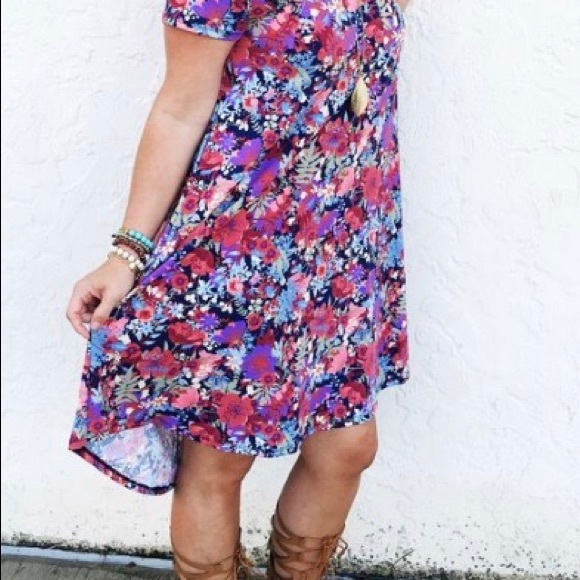 NWT LuLaRoe Carly RARE BUTTERY SOFT LEGGINGS Small - Picture 2 of 4