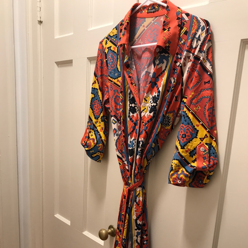 EUC JMclaughlin Wrap dress size Large