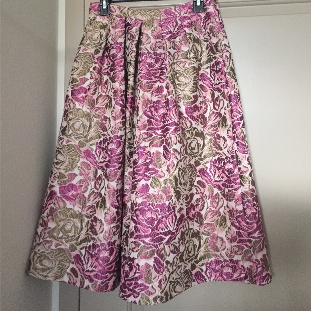 Floral printed ASOS midi skirt. NWT.
