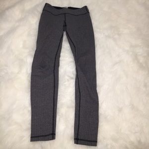(10) ivivva herringbone leggings