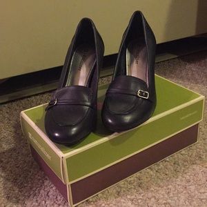 Naturalizer navy leather, new never worn