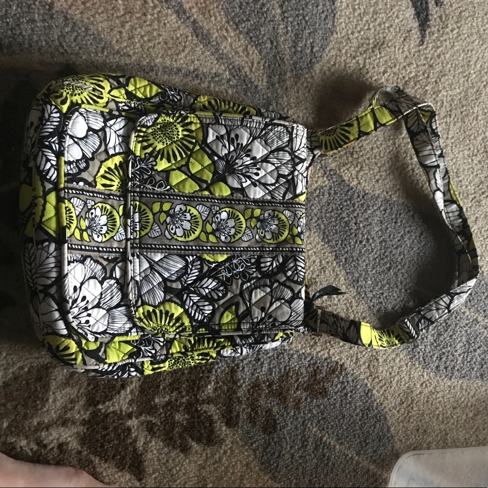 VERA BRADLEY MAILBAG IN CITRON