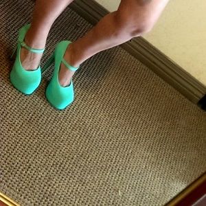 mint heels