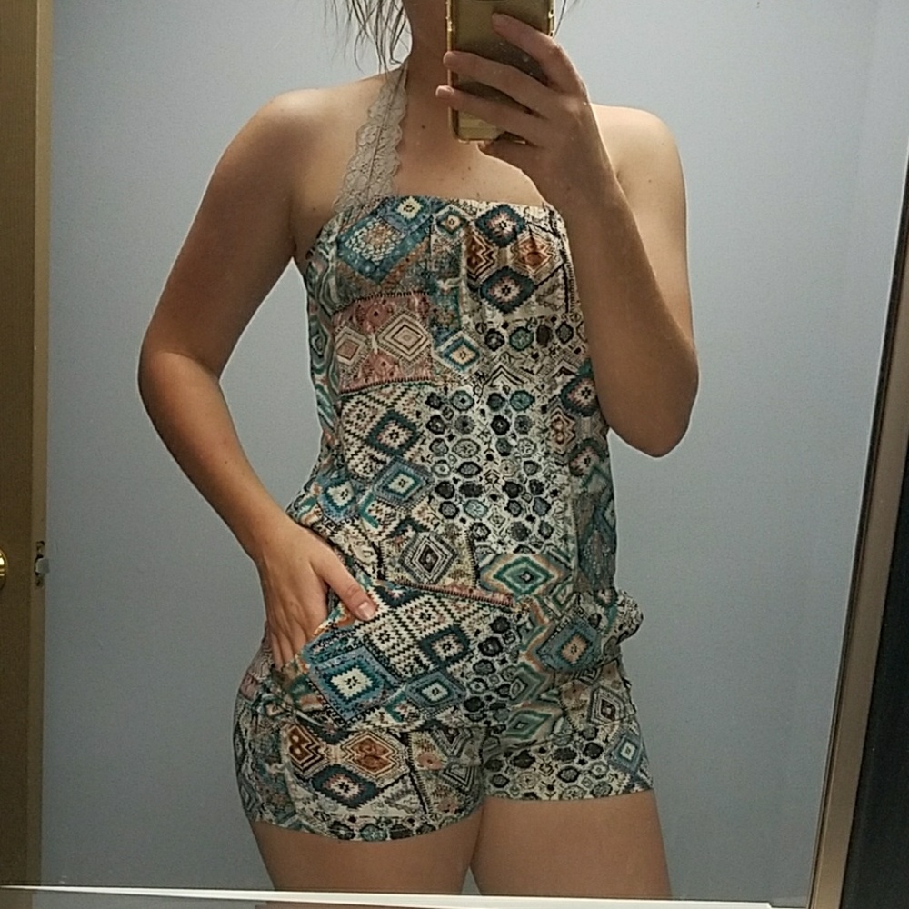 Romper - Picture 2 of 2