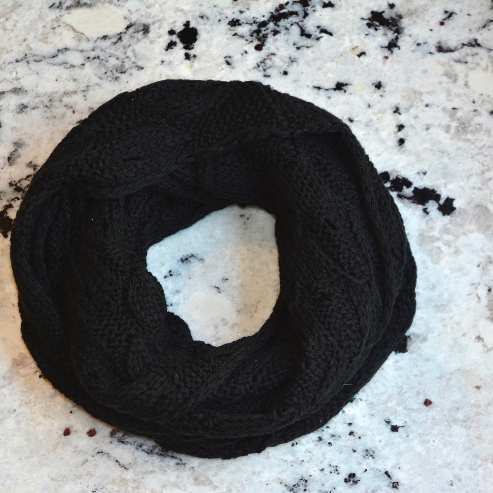 Knit Circle Scarf
