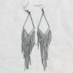 H&M Formal Metal Dangly Earlings H&M Formal Metal Dangly Earlings