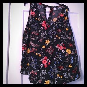 Old Navy Floral tank