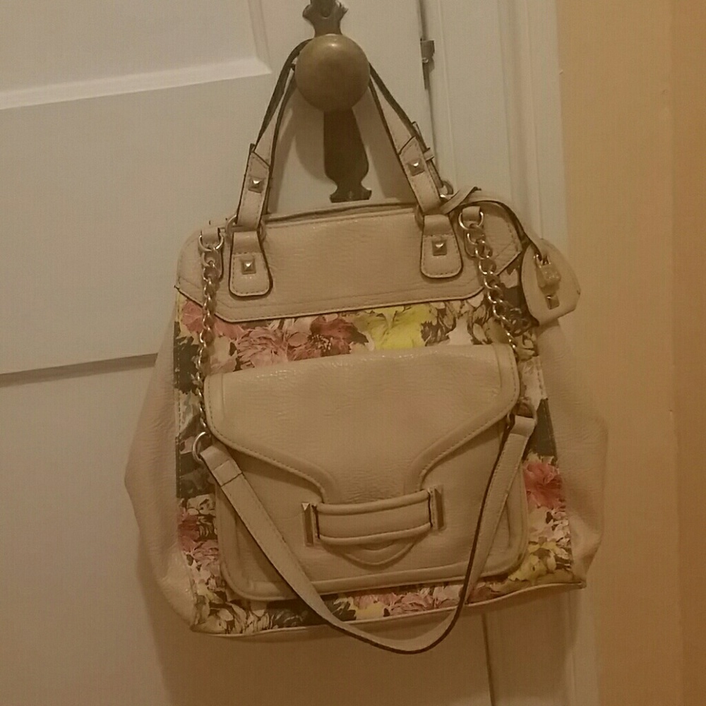 Jessica Simpson bag