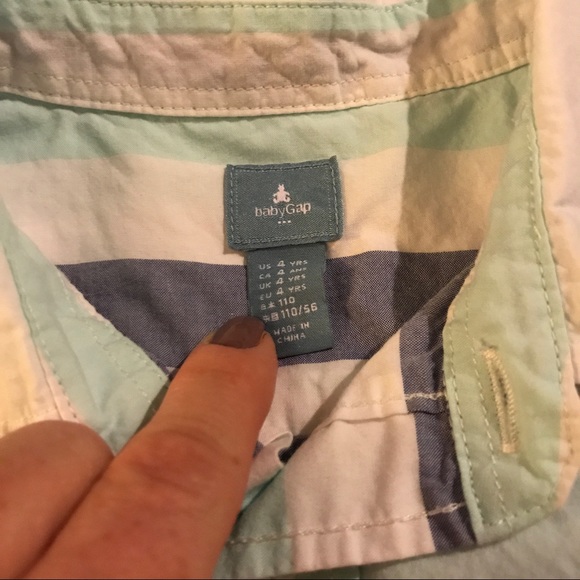 Boys 4T bundle.  Woven and shorts from Gap - Picture 3 of 7