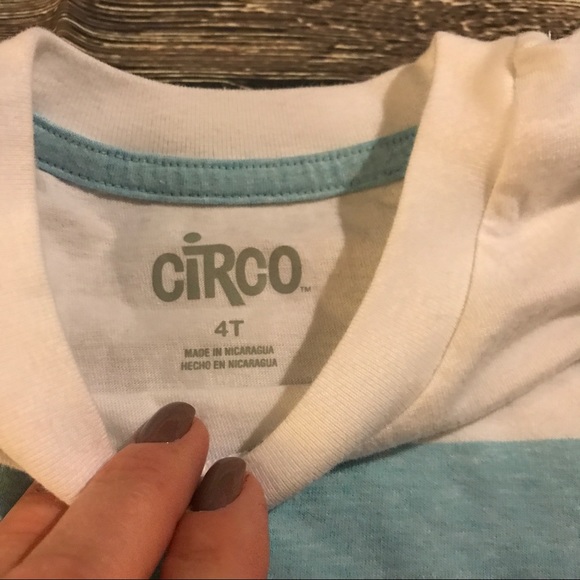 Boys 4T bundle.  Woven and shorts from Gap - Picture 5 of 7