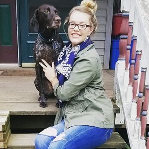 Meet your Posher, Courtney