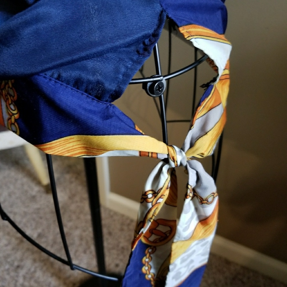 Top - Picture 3 of 7