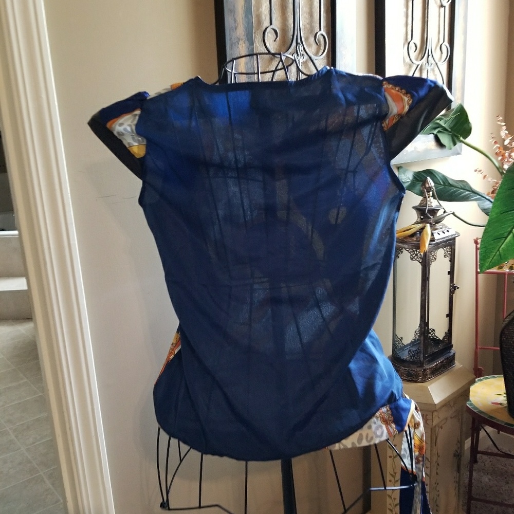 Top - Picture 4 of 7