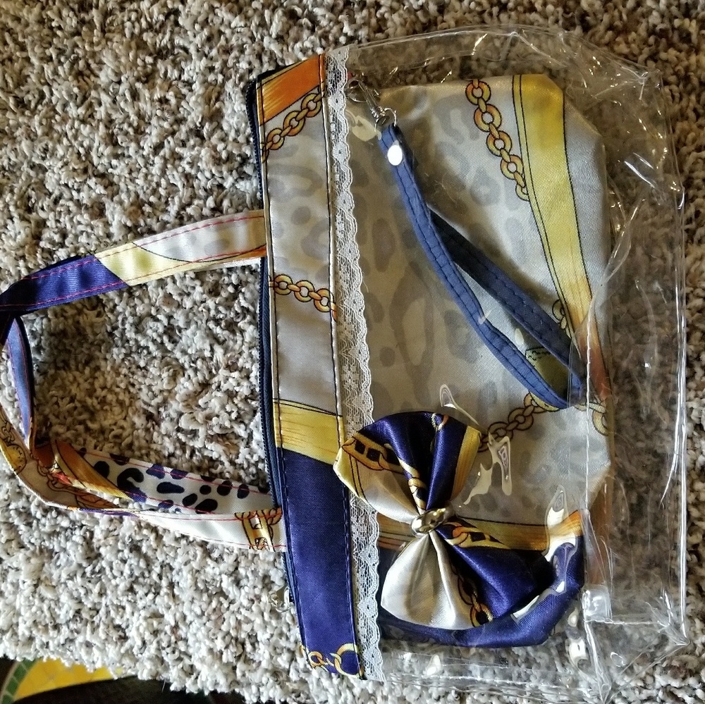 Top - Picture 6 of 7