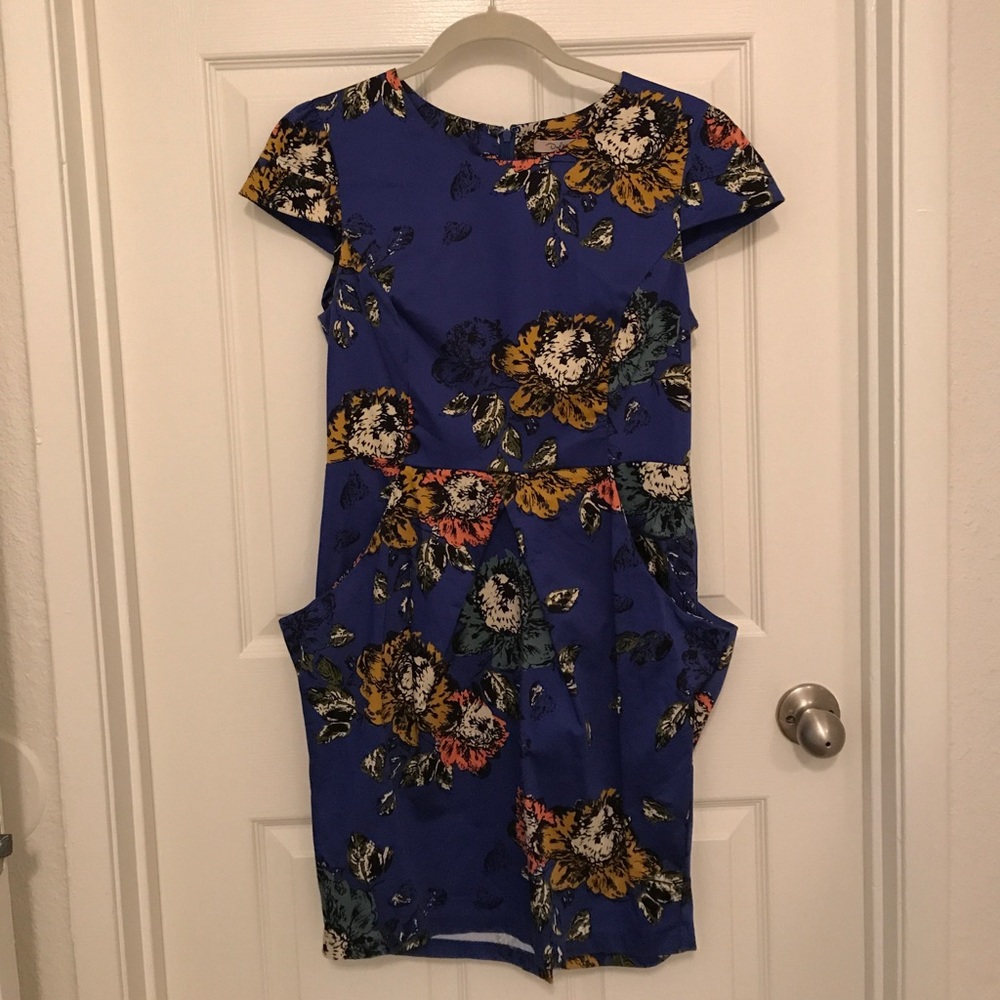 Darling London sheath dress Sz M floral pockets