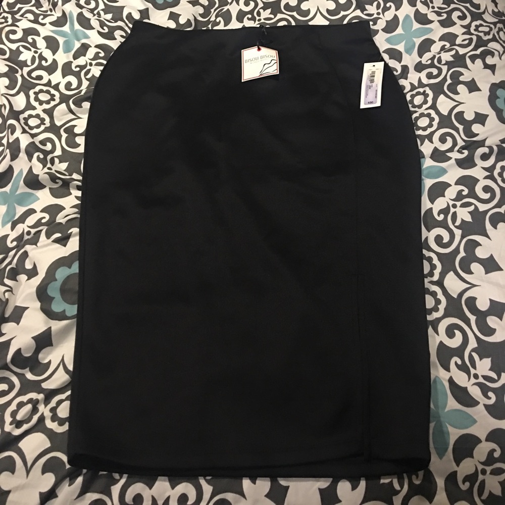Bison Bisou Stretchy Pencil Skirt 👗👗