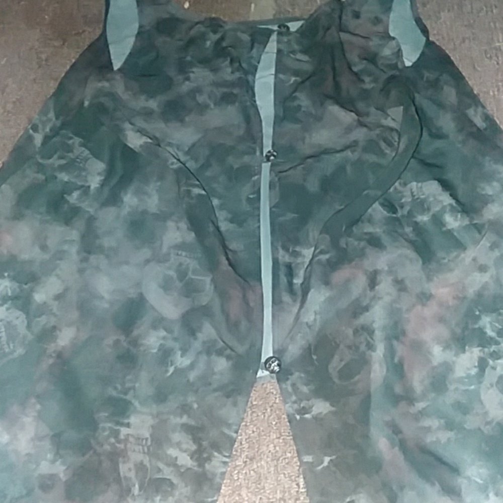 Skull Tank Top - Picture 3 of 3