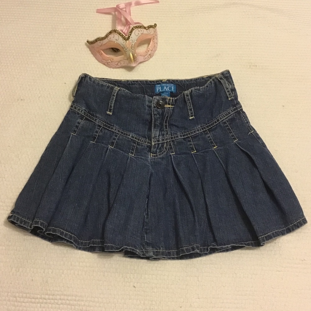 Pleated jeans skort