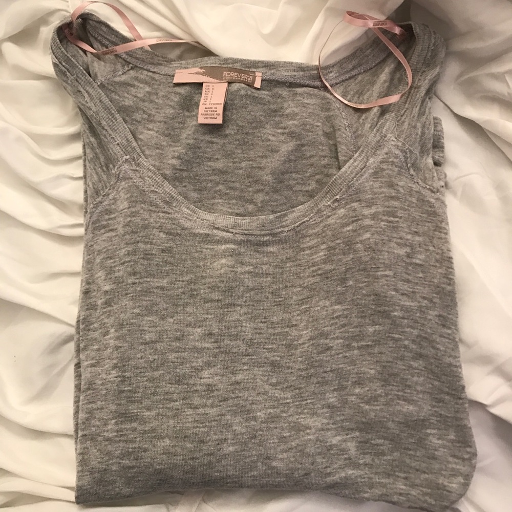 F21 Long sleeve tshirt