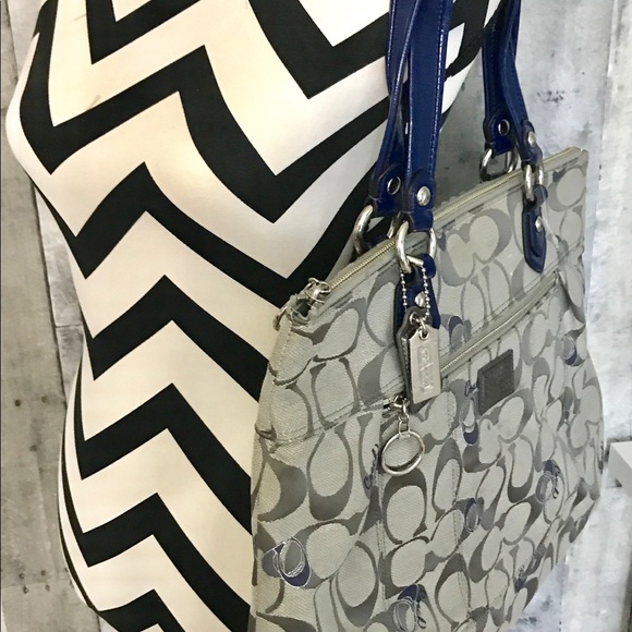 Coach Purse - Picture 2 of 2