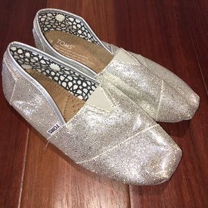 SILVER GLITTER TOMS