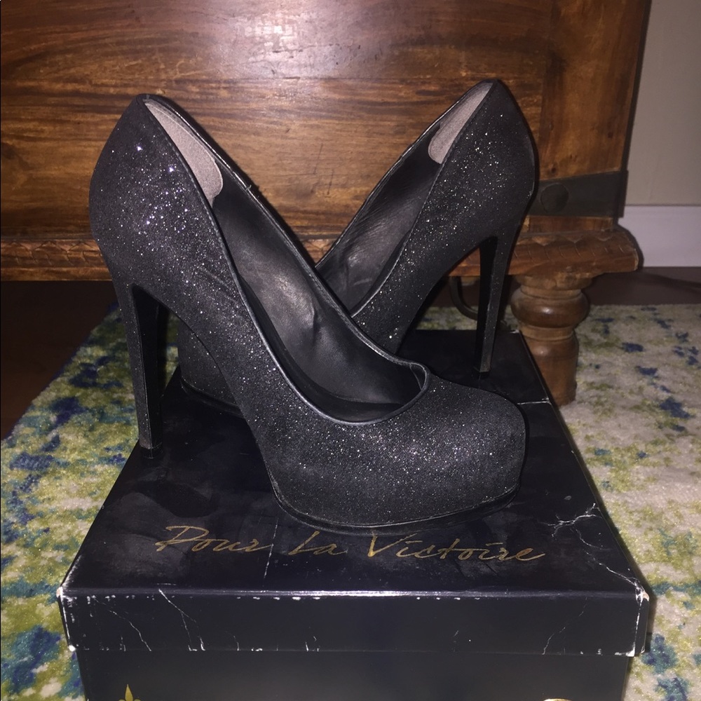 Pour La Victoire Black Glitter Pumps