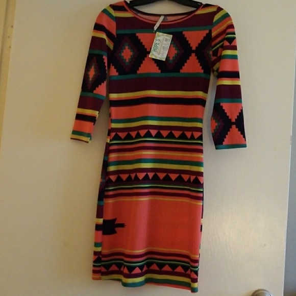 Aztec long sleeve dress - Picture 1 of 3