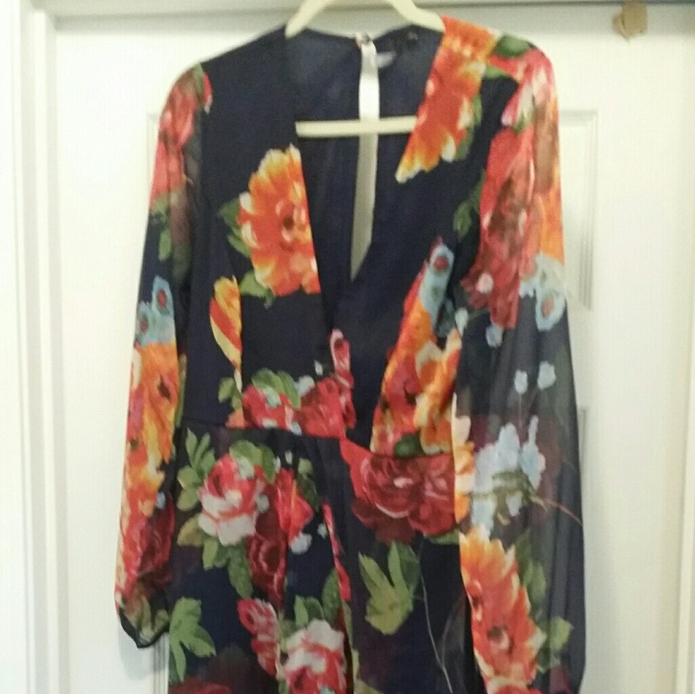 Romper - Picture 2 of 4