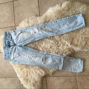 American Eagle skinny rip jeans