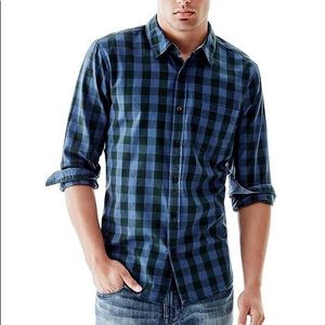 GUESS Beckett Long-Sleeve Gingham Regular-Fit